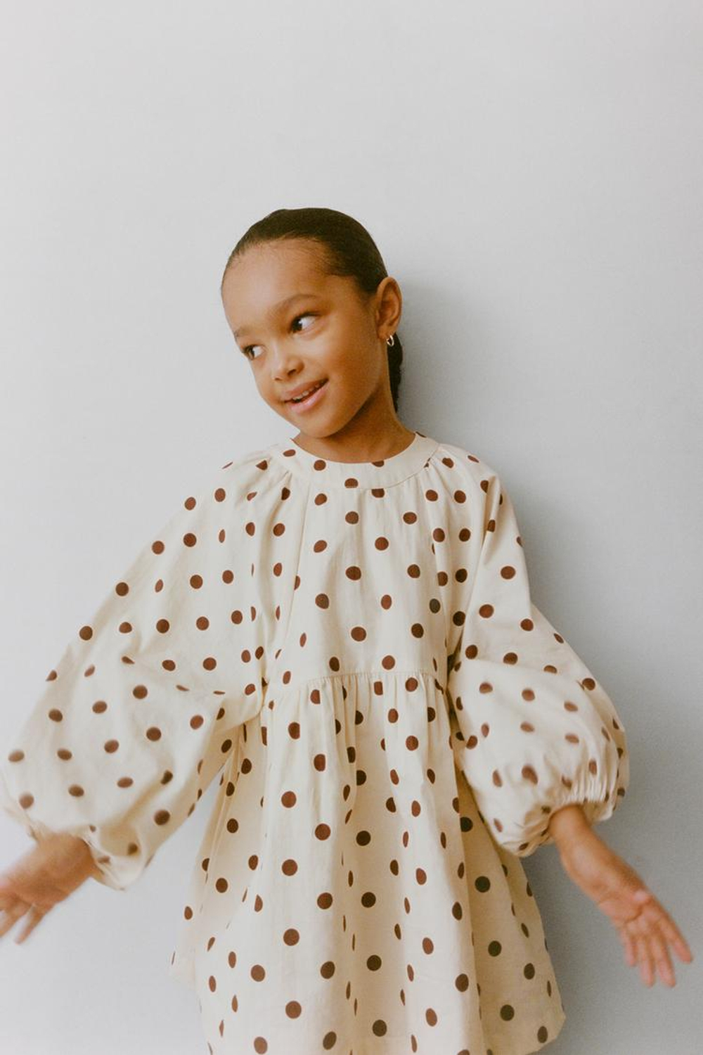 ZARA ПЛАТЬЕ В ГОРОШЕК, ЭКРЮ