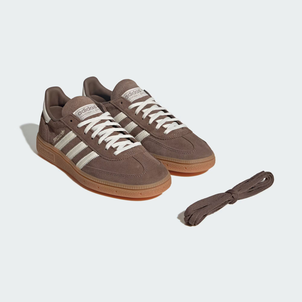 СПЕЦИАЛЬНАЯ СЕРИЯ ДЛЯ ГАНДБОЛА: КРОССОВКИ С РИСУНКОМ «ЖИРАФ» - ADIDAS