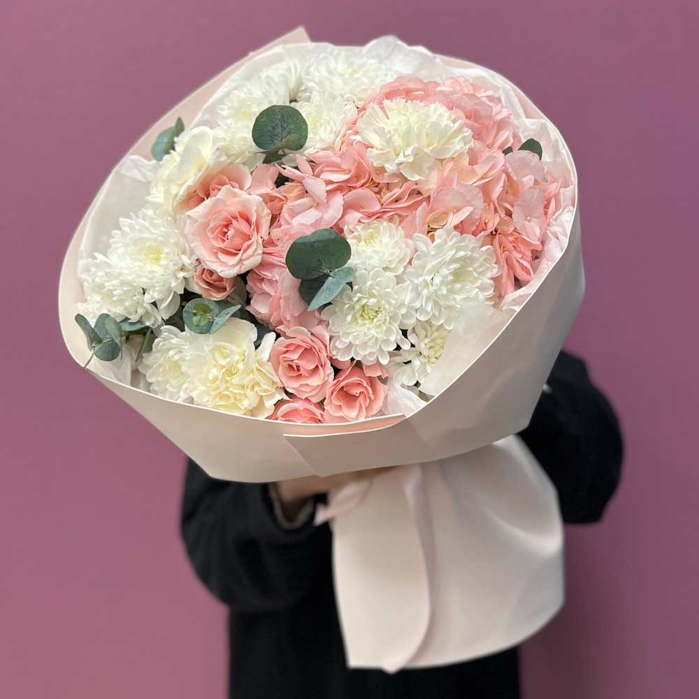 Букет "Сердце в лепестках" #35