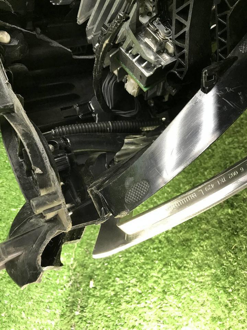 Битая Фара левая BMW X5 G05 X6 G06 (18-23) Laser