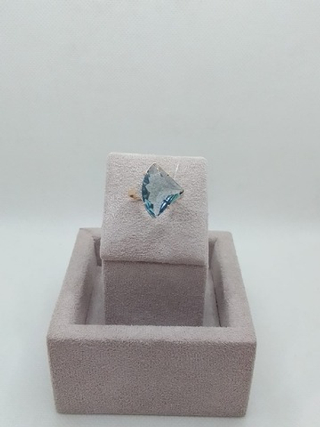 Кольцо из золота 585 пробы с Топазом