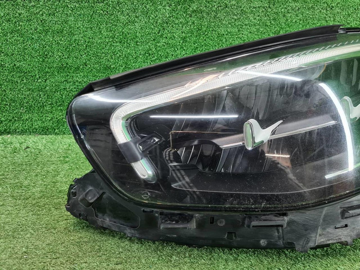 Фара левая Mercedes E W213 (2020-2023) LED
