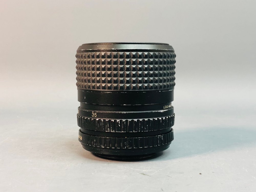 Bell & Howell 35-70mm f/3.5-4.5 Macro
