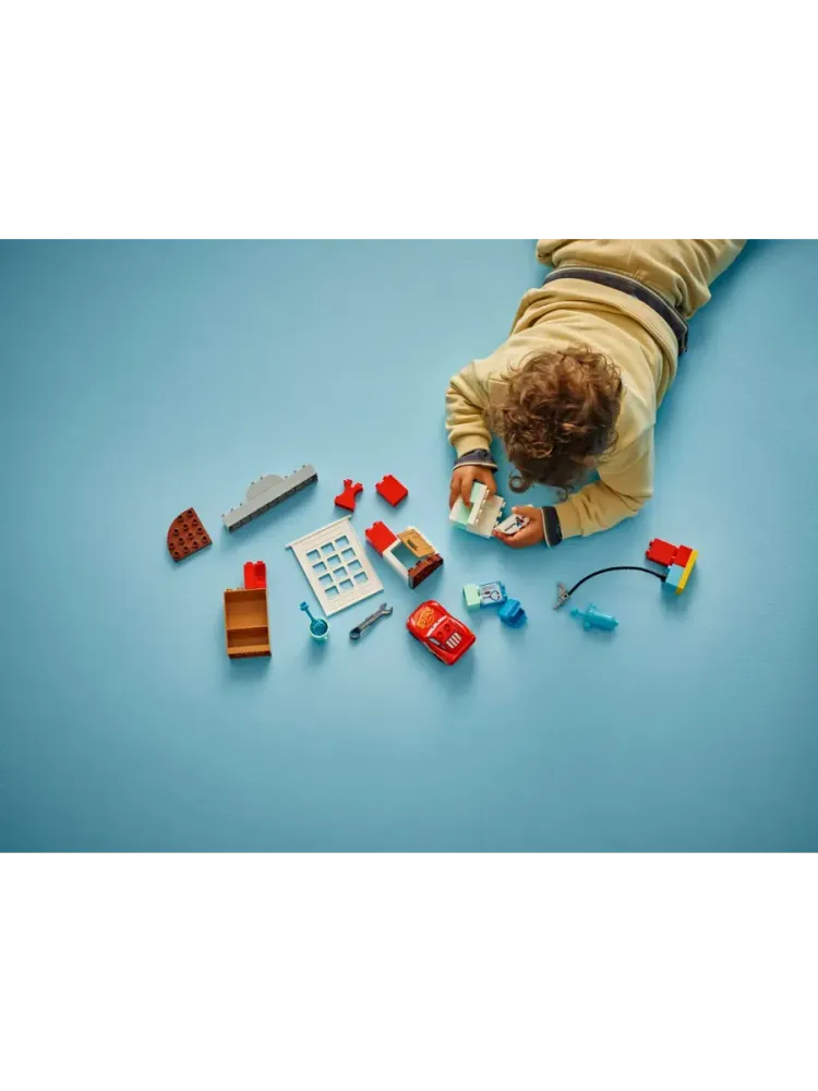 Конструктор DUPLO Тачки 10456 Маккуин в гараже Дока