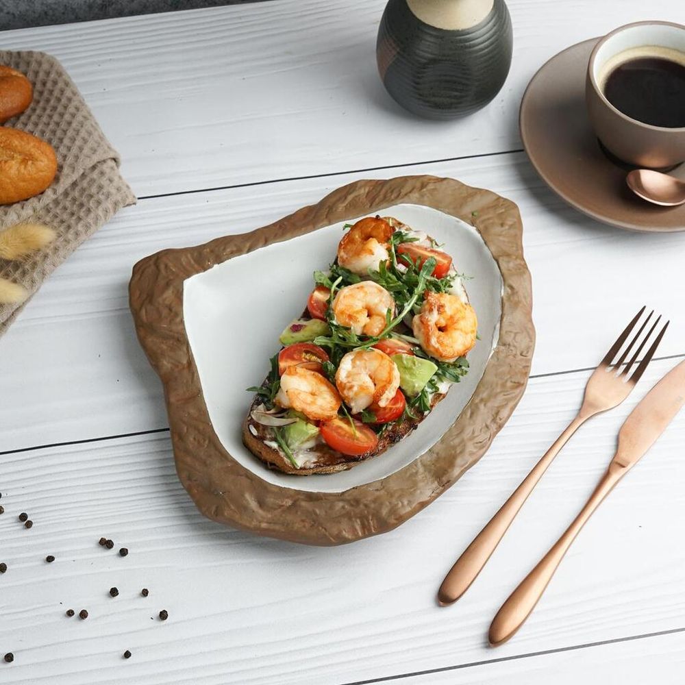 Блюдо для подачи 29*25 cм h3 cм 200 мл Crush White Matt New Brown Taiga P.L. [1]