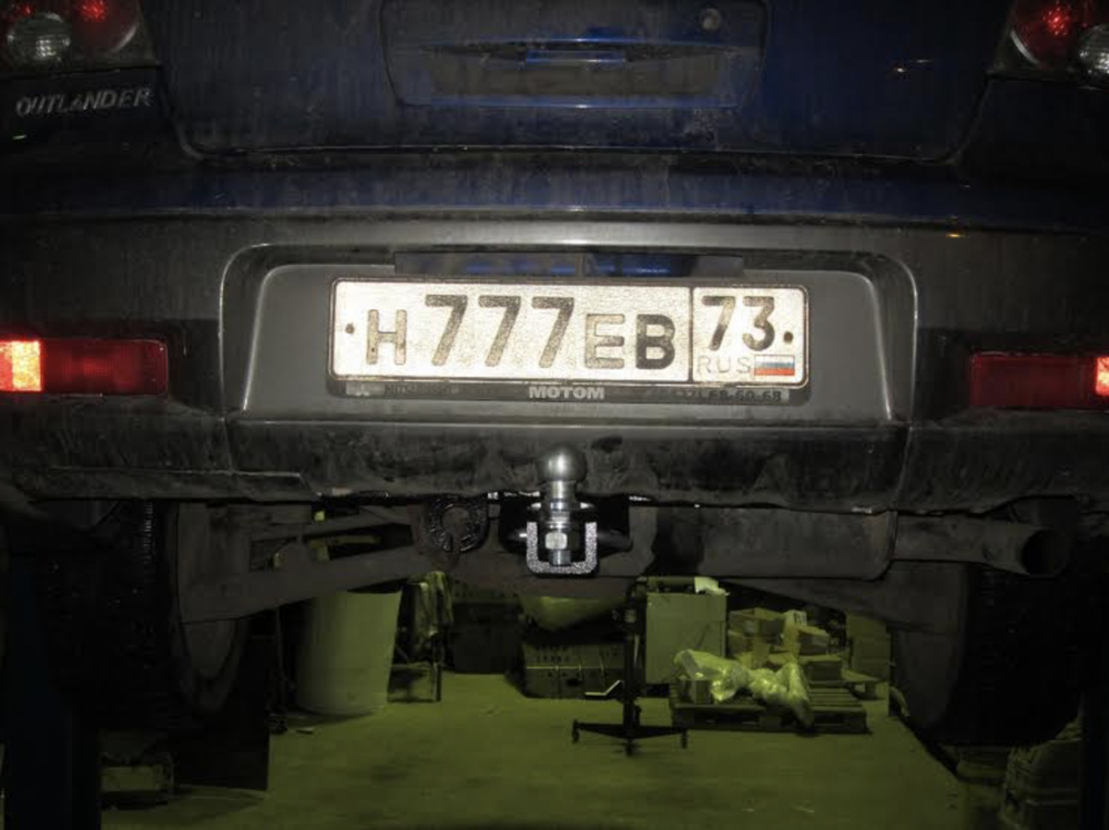 Фаркоп Бизон на Mitsubishi Outlander FA 0958-E (с 2003 по 2007 г.в.) (паспорт и сертификат в комплекте)(без электрики)