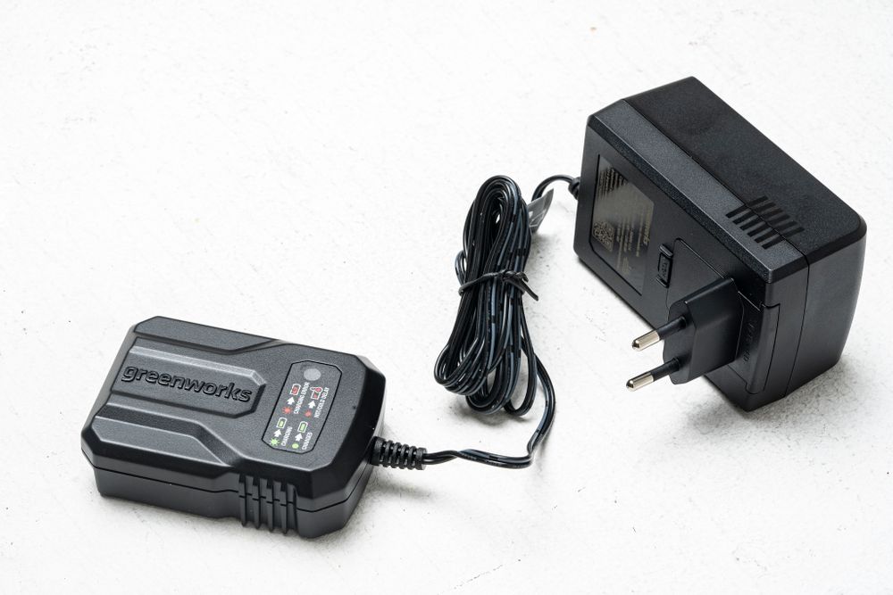 Зарядное устройство Greenworks 40v, 2A (2946507)