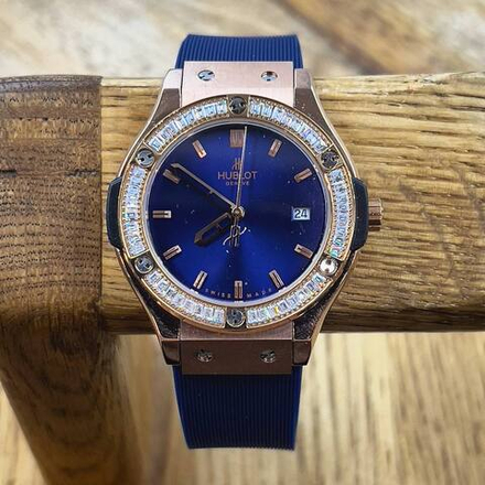 Часы Hublot