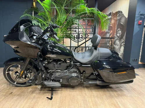 Harley-Davidson Road Glide, 2024