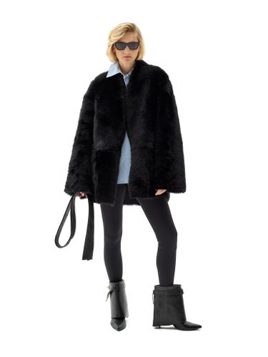 Черная двусторонняя шуба из овчины с поясом