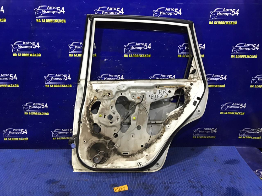 Дверь задняя правая Honda CIVIC 2001