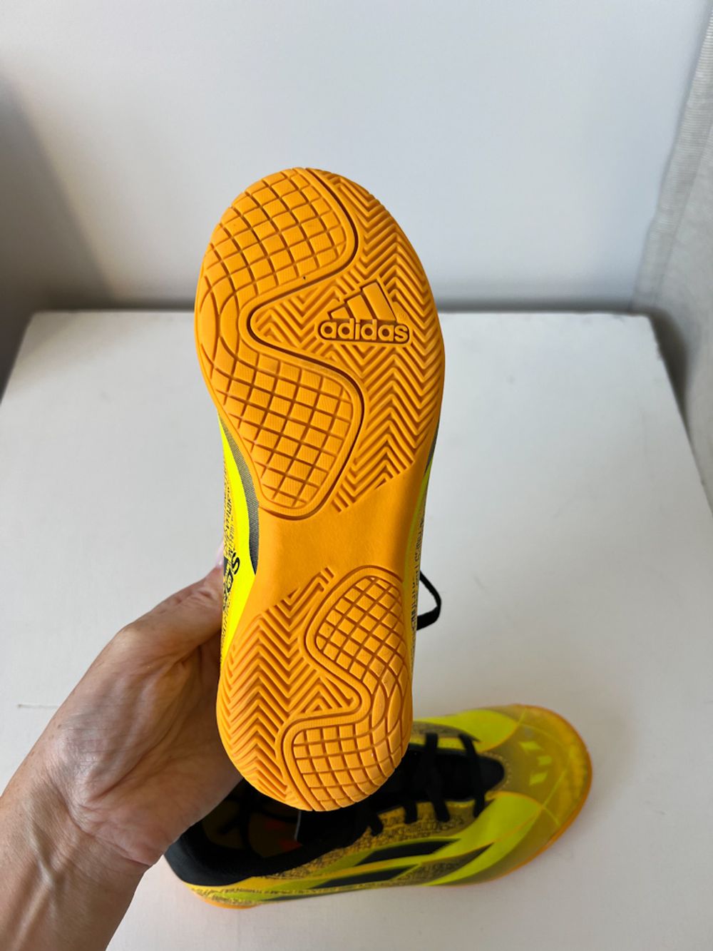 Кроссовки Adidas, 30