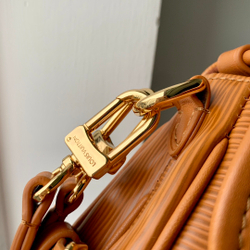 Louis Vuitton Saumur BB