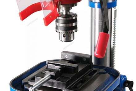 Цена на NORDBERG (ND25120) Станок сверлильный (900Вт, 20мм, макс расст до стола 685мм, 12 скоростей, тиски)