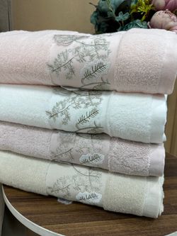 Пол Кит Бан ХАСАВЮРТ Придан