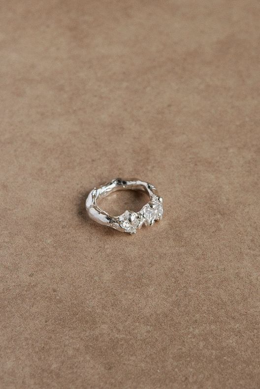 Кольцо CLARITY STONE IN SILVER / Puntus