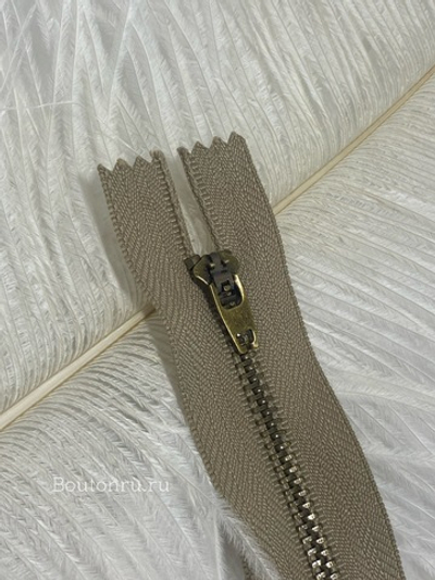 Молния бронзовая серо-бежевая