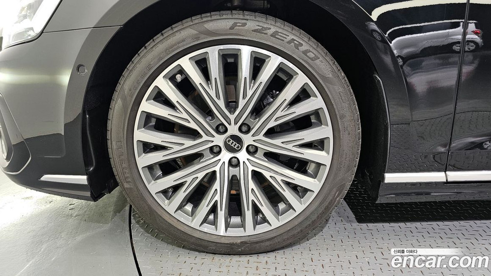 Audi A8 (D5) 55 TFSI Quattro Premium LWB (12.2022)
