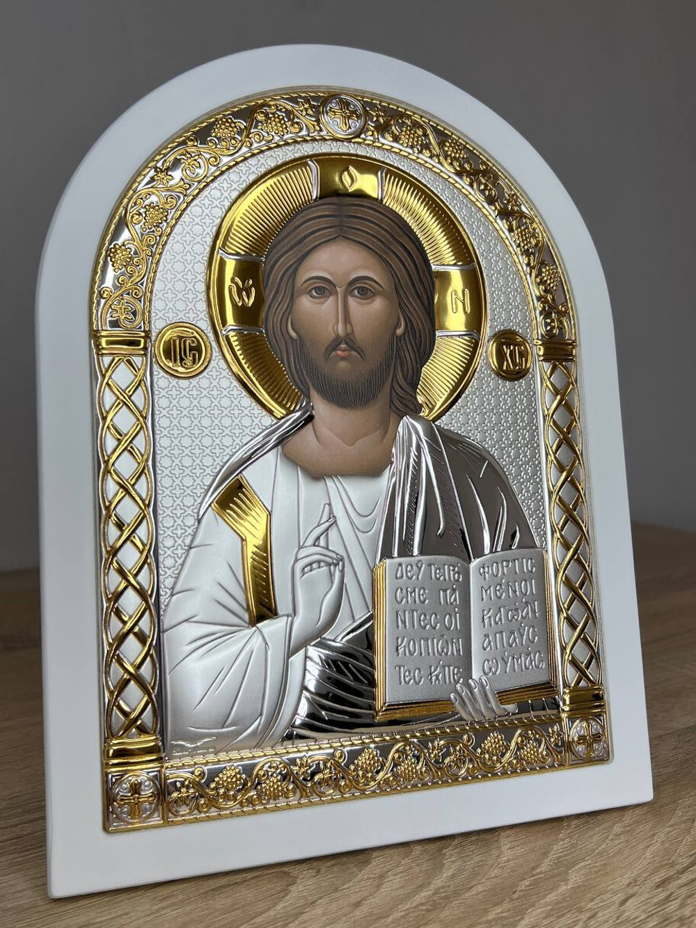 Спаситель, икона арочная, белое дерево 150х200