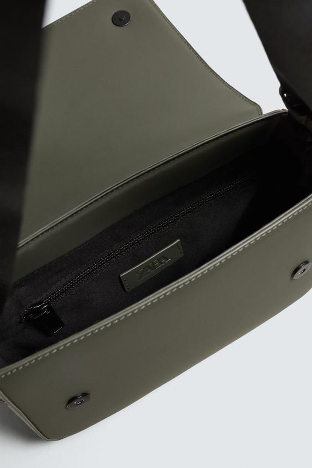 ZARA ПРОРЕЗИНЕННАЯ СУМКА С ТЕКСТУРОЙ, ЗЕЛЕНЫЙ ХАКИ