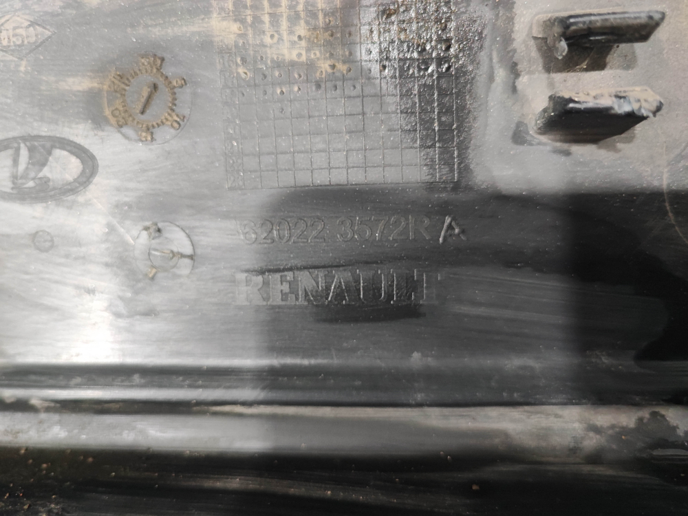 Бампер передний Renault Sandero Stepway 2 13-19 Б/У Оригинал 620223572R