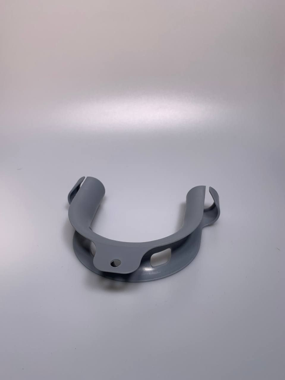 Универсальная скоба-уголок для сливного шланга стиральной машины / держатель сливного шланга стиральной машины