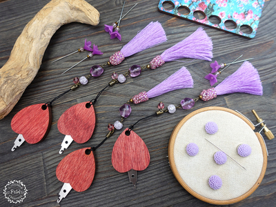 Нитковдеватель-сердечко с маячком  "Сиреневое настроение"