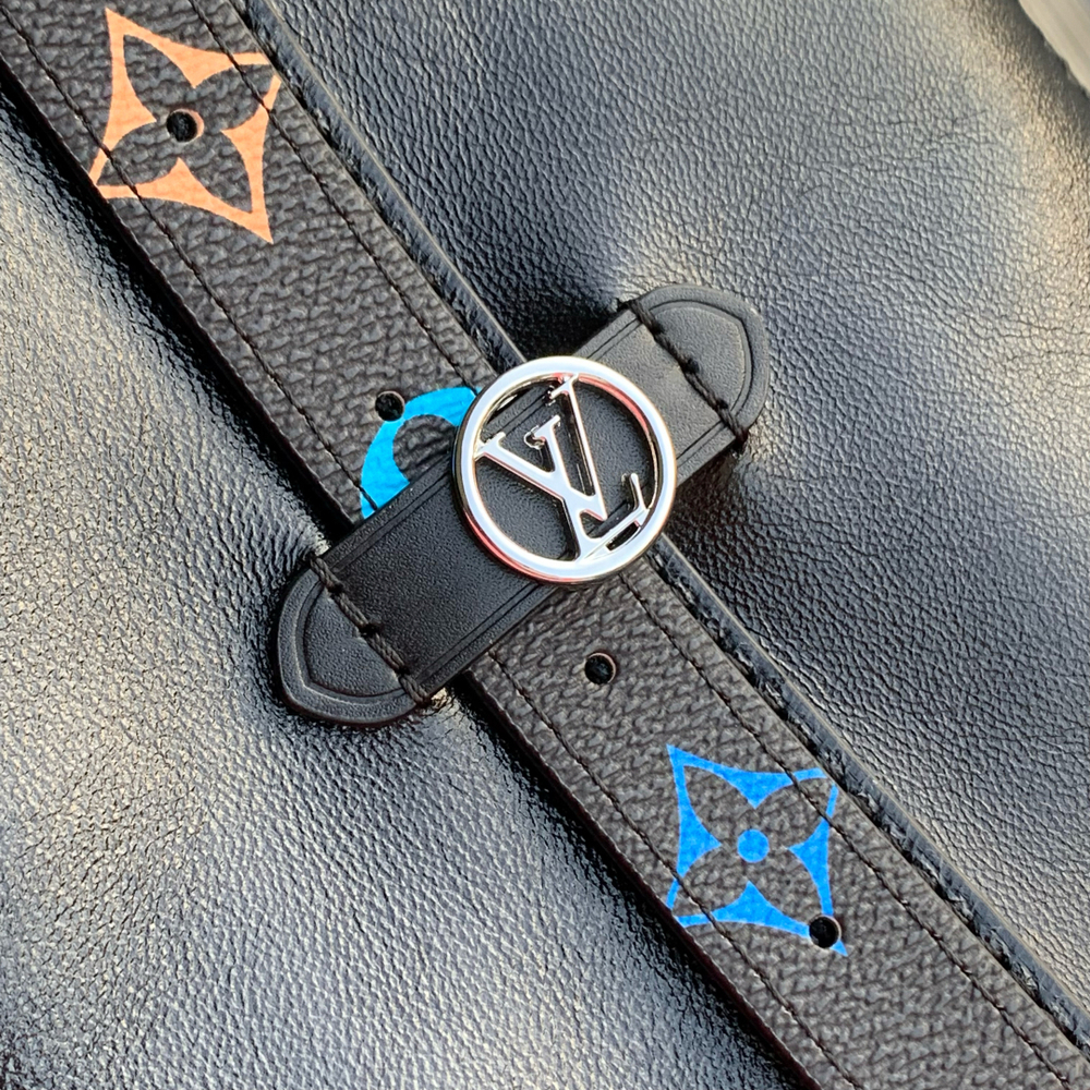 Louis Vuitton CarryAll Dark MM