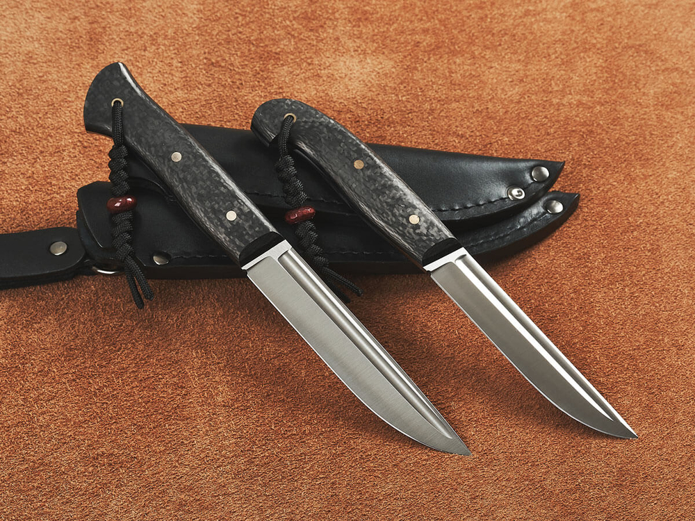 Спарка цельнометаллических финских ножей, сталь VG10, рукоять карбон (черный спейсер)