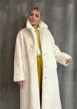 Шуба /белая /классика/ эко мех