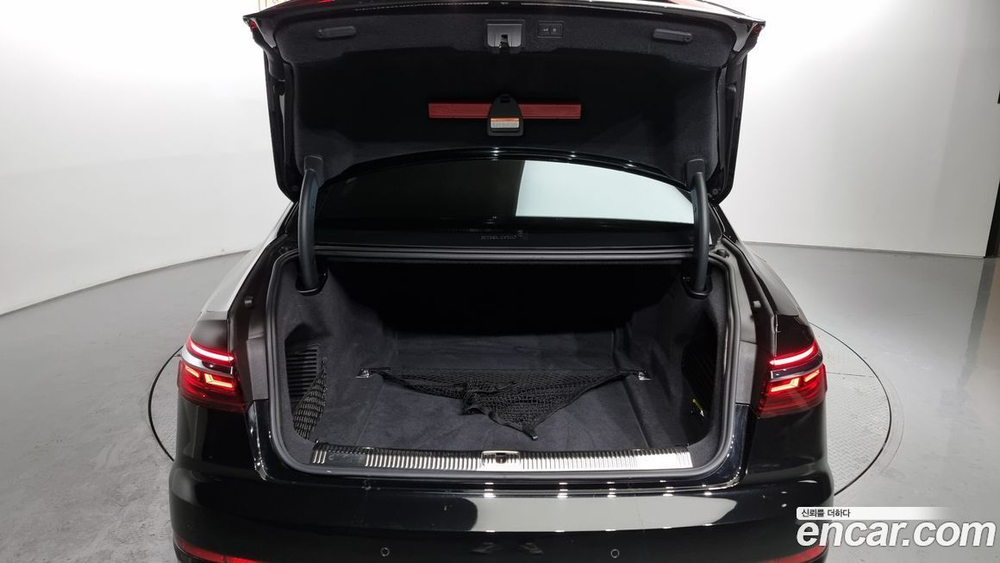 Audi A8 (D5) 55 TFSI Quattro LWB (07.2020)