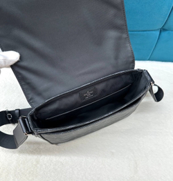 Сумка через плечо Louis Vuitton District PM