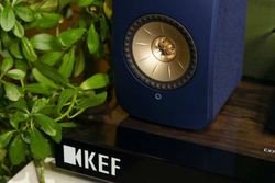 Полочная акустика KEF LSX II