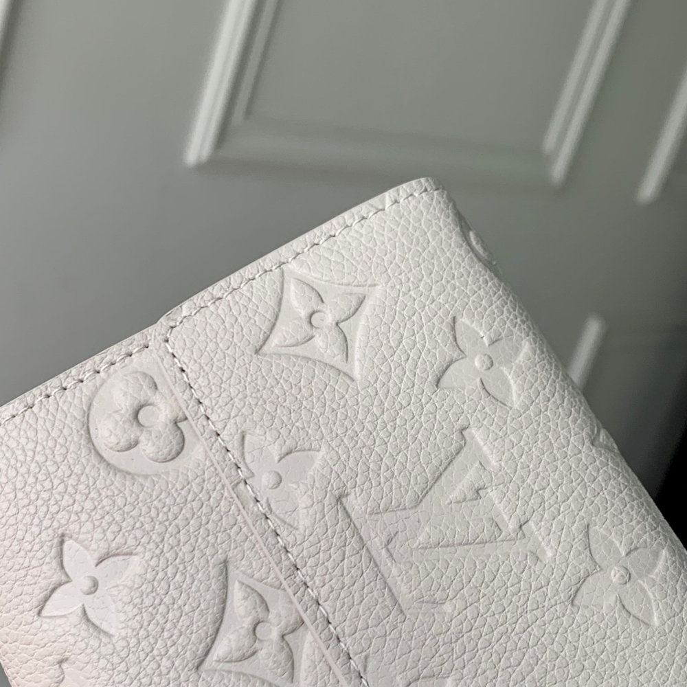 Louis Vuitton Sarah Wallet