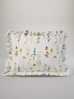 Декоративная наволочка с рюшами, оборками "Маргарита" 40х60 см, 1 шт, без молнии