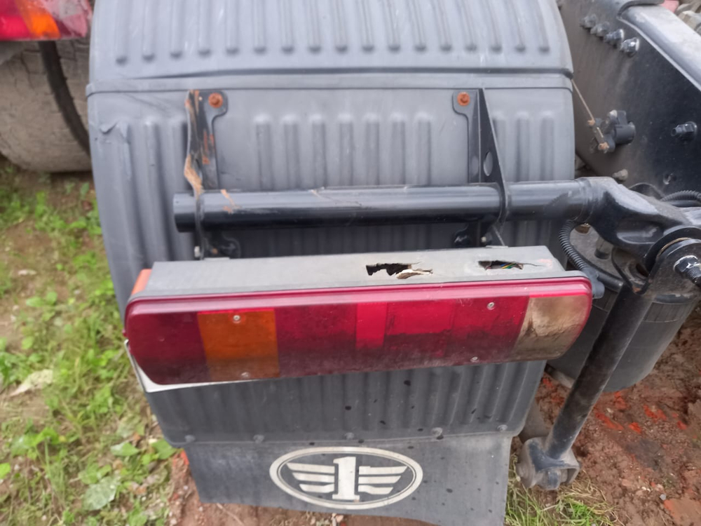 FAW JH6 6x4 Седельный тягач CA4250P25K15T1NE5A80 (Газовый, 12,5 л, 430 л.с., МТ)