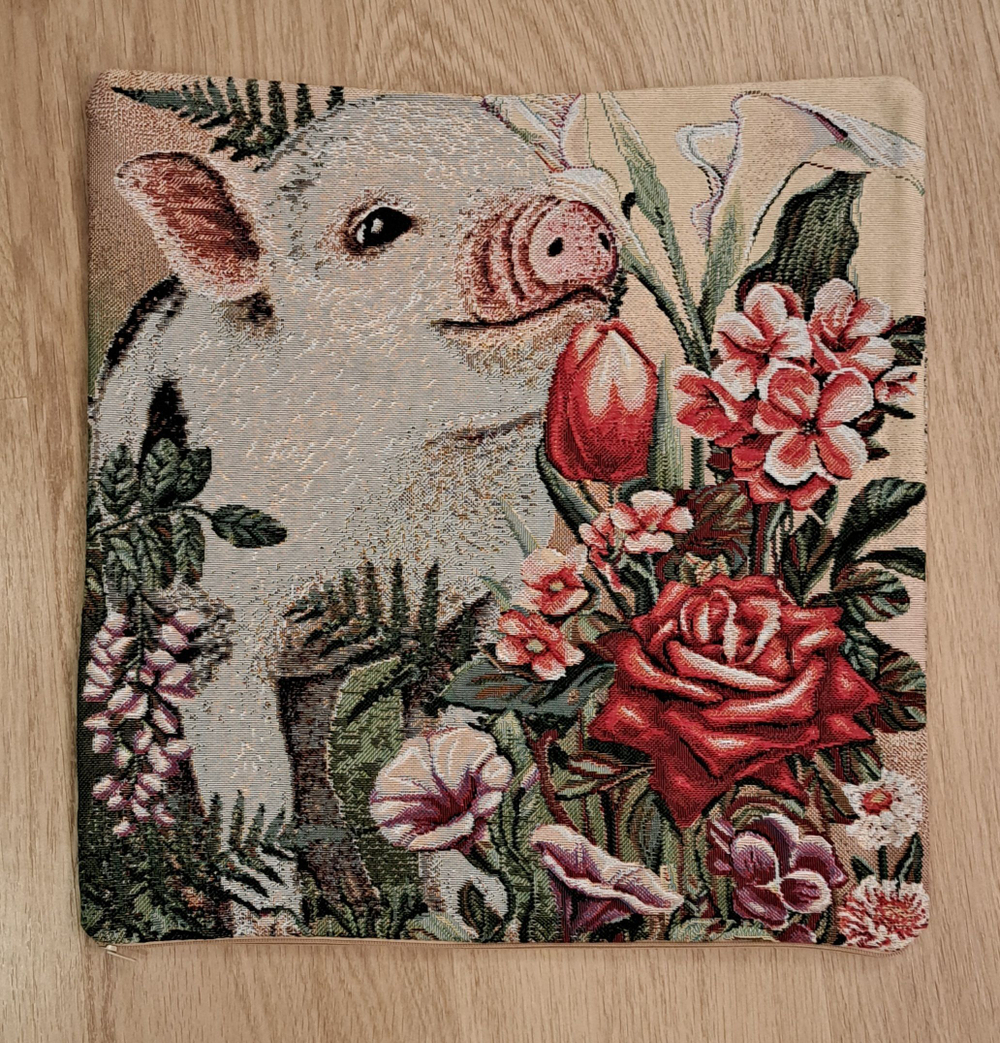 Декоративный гобеленовый чехол для интерьерной подушки Пёстрый Пиги 38*38