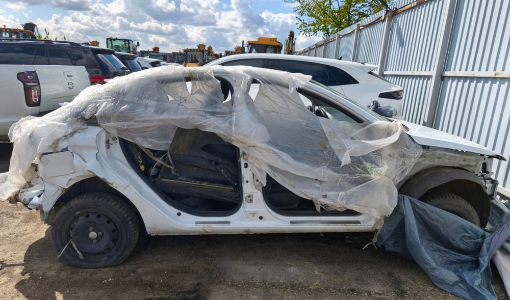 LADA VESTA Седан Enjoy 1.6 106hp 5MT
