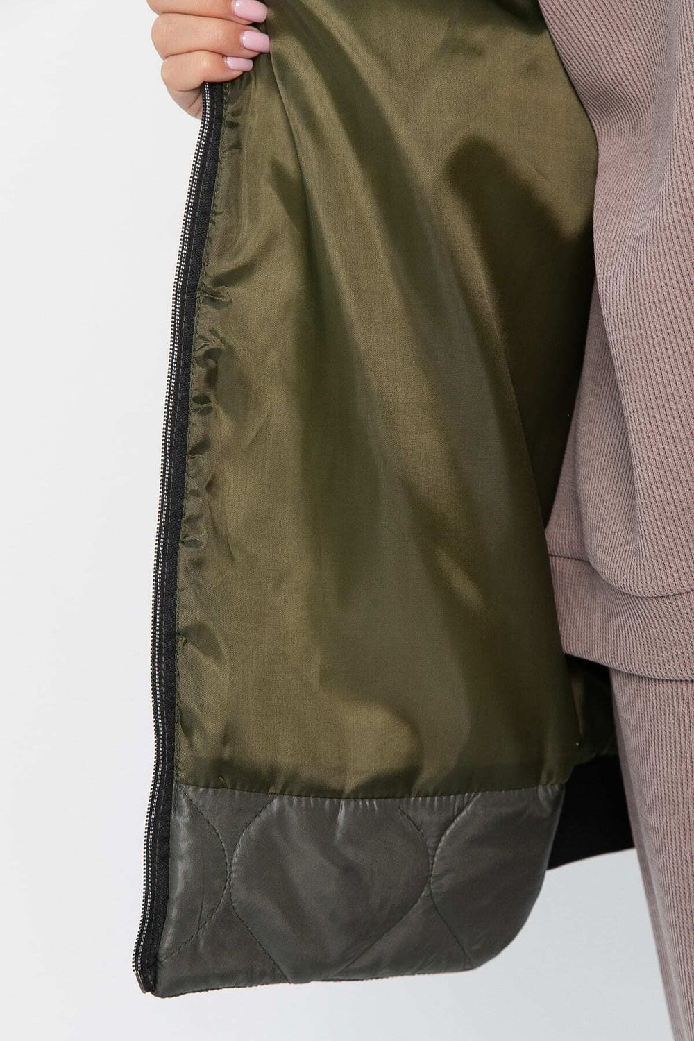 Жилет утепленный Дана Мур (хаки) Б14309-18М LT Collection