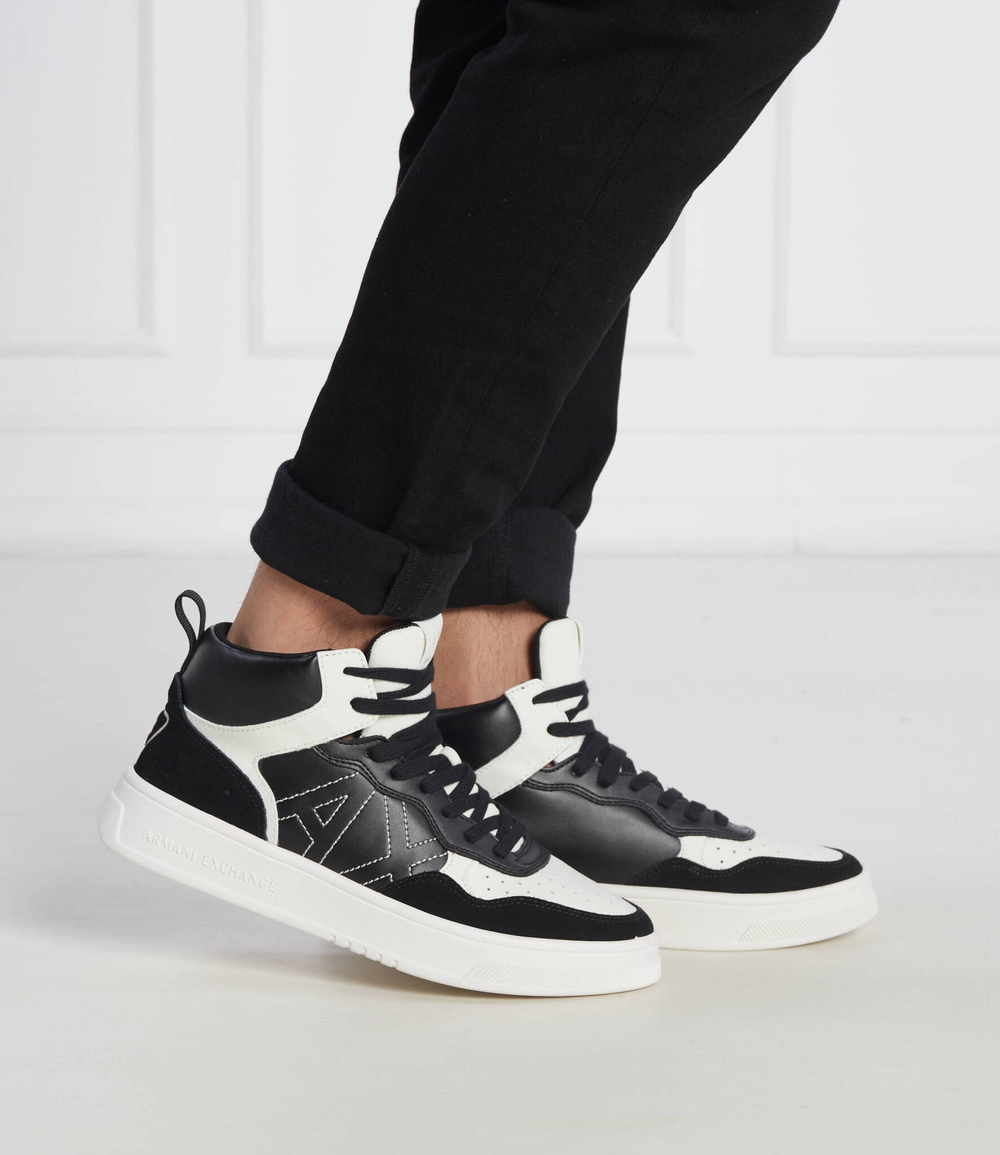 кроссовки english Armani Exchange - черный(XUZ040 XV601)