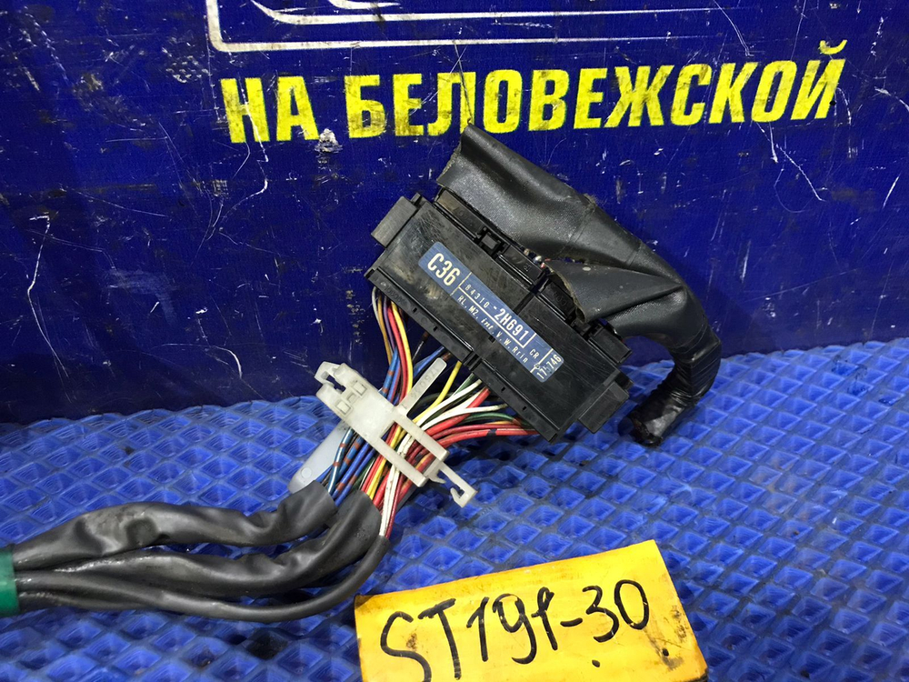 Переключатель подрулевой TOYOTA CORONA 1993