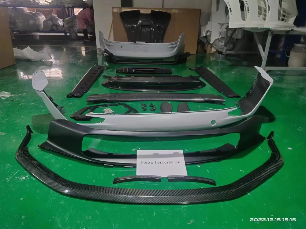 Обвес переделка в GT3 992 для Porsche 911 992.1 2019-2025 Порше