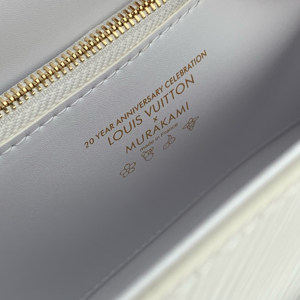 Louis Vuitton Twist MM Slim
