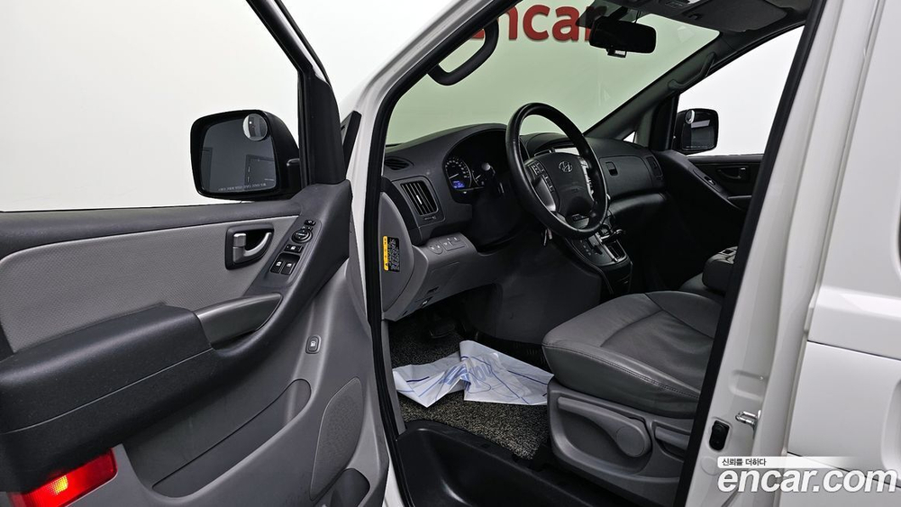 Hyundai The New Grand Starex Van 3-х местный (01.2020)