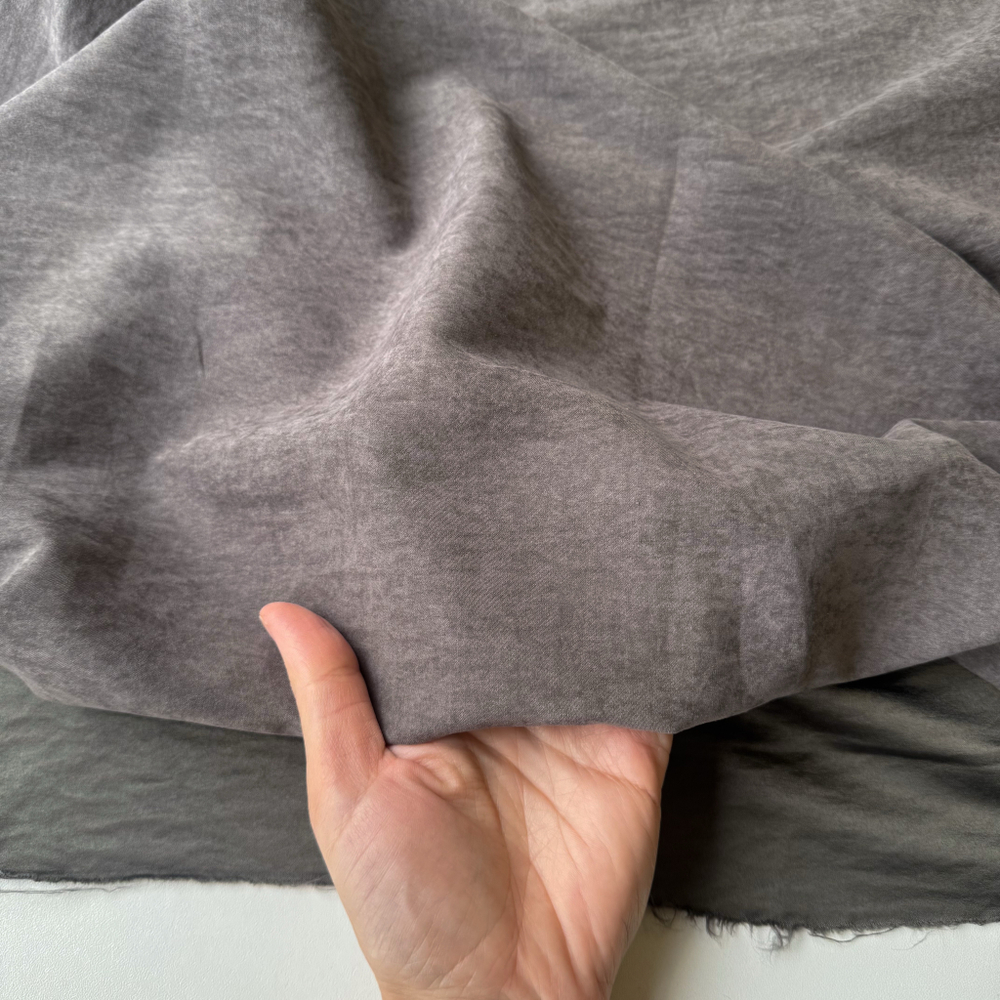 Плательная ткань с велюр эффектом Темно-серая