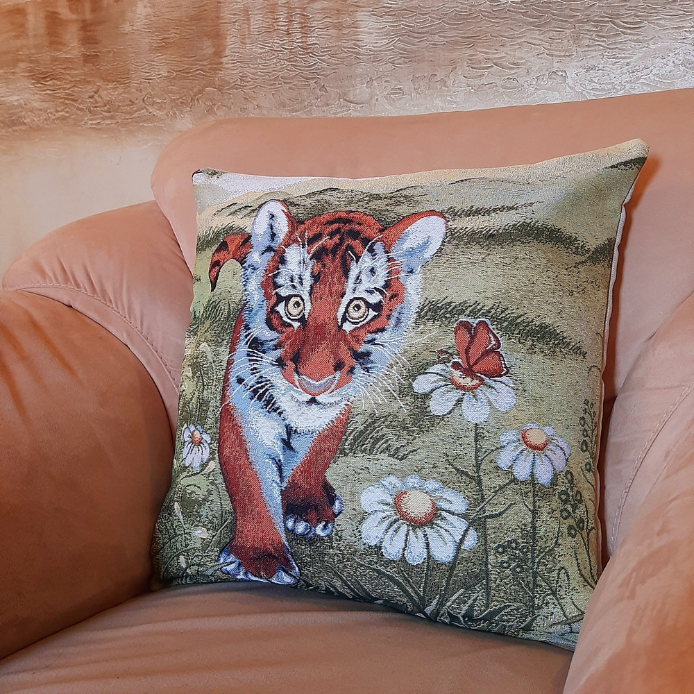 Наволочка для декоративной подушки Усатый полосатый 47х47