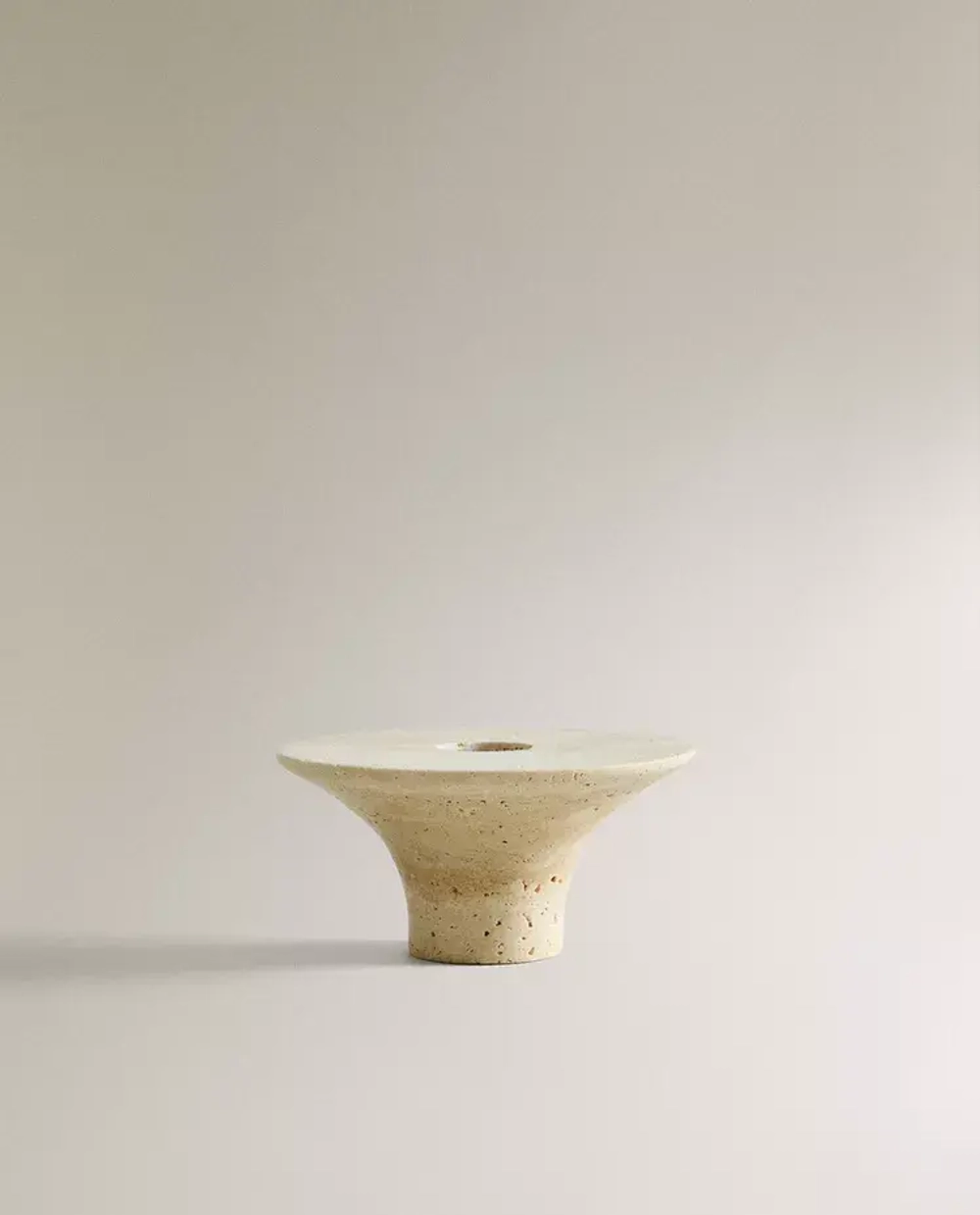 ZARA HOME КРУГЛЫЙ МРАМОРНЫЙ ПОДСВЕЧНИК, БЕЖЕВЫЙ