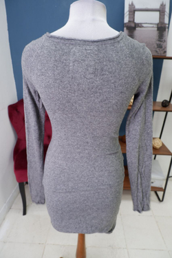 Платье H&M лаконичное 42 размер