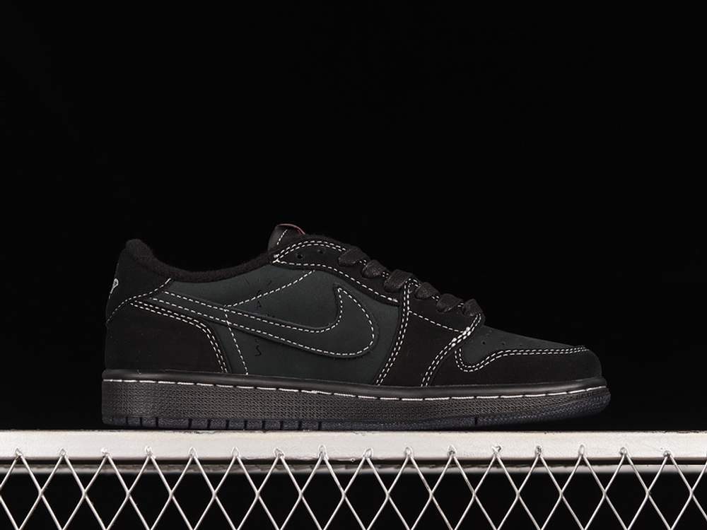Air jordan black low top