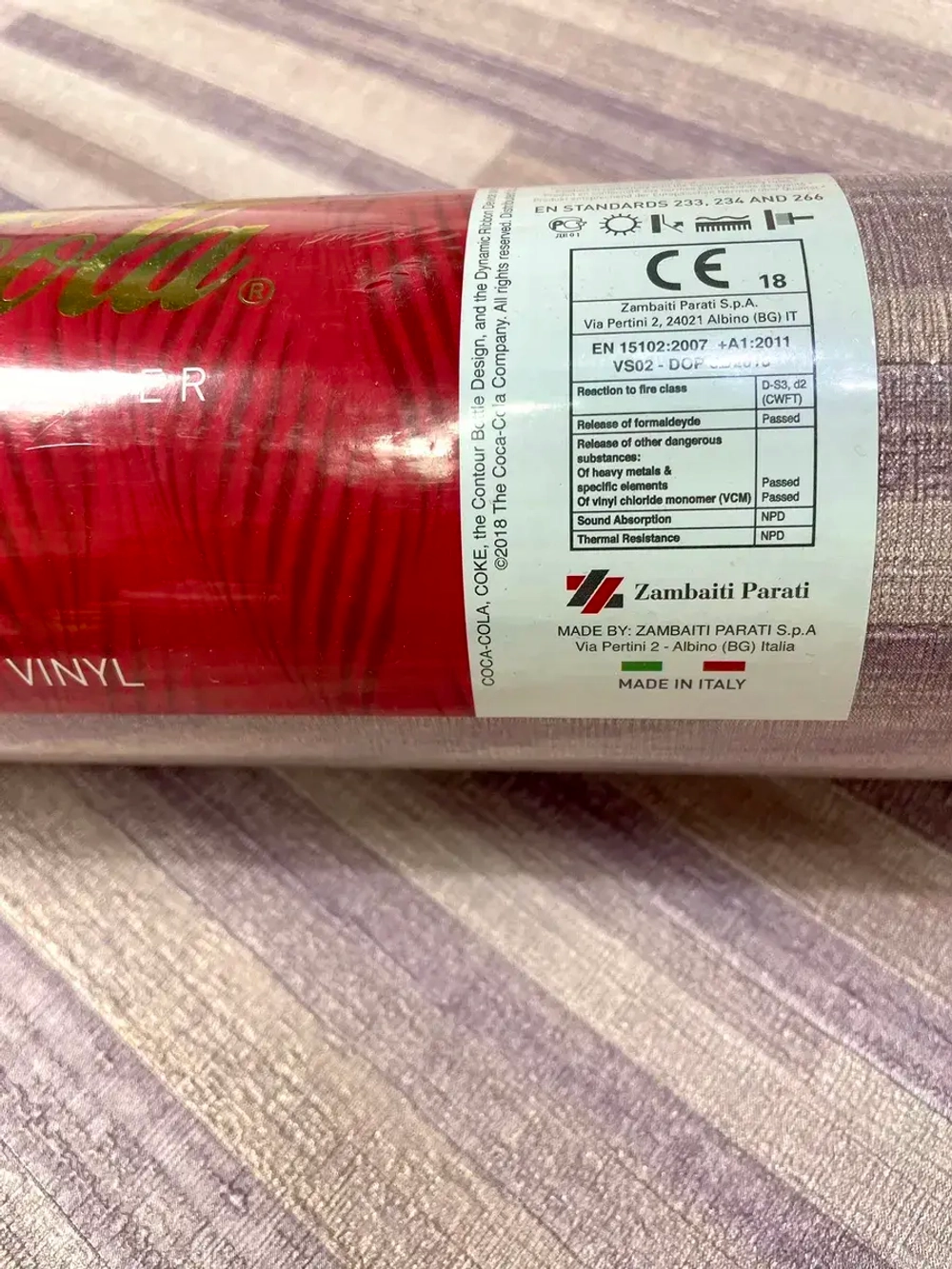 Обои флизелиновые 41242z Coca Cola Италия